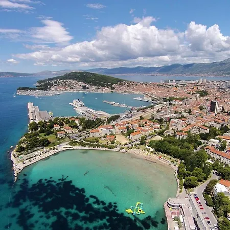 With Wifi - 12357 アパート スプリト